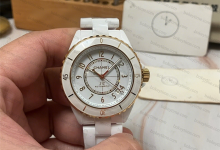 Does the new color scheme H9540 of BV Factory Chanel J12 white ceramic and gold-plated watch have a high degree of authenticity?-Bokey Time